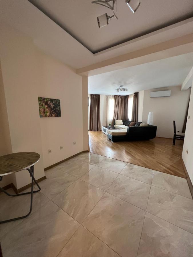 Chaika Sea Apartment Varna Buitenkant foto